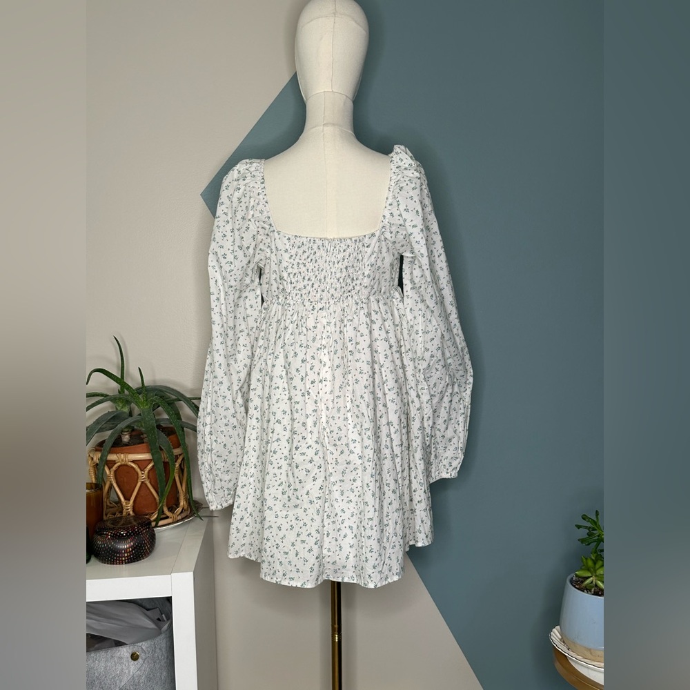Lulus White Blue Floral Puff Sleeve Tie Front Babydoll Mini Dress Size M - Picture 5 of 13